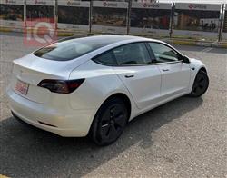 تسلا موديل 3